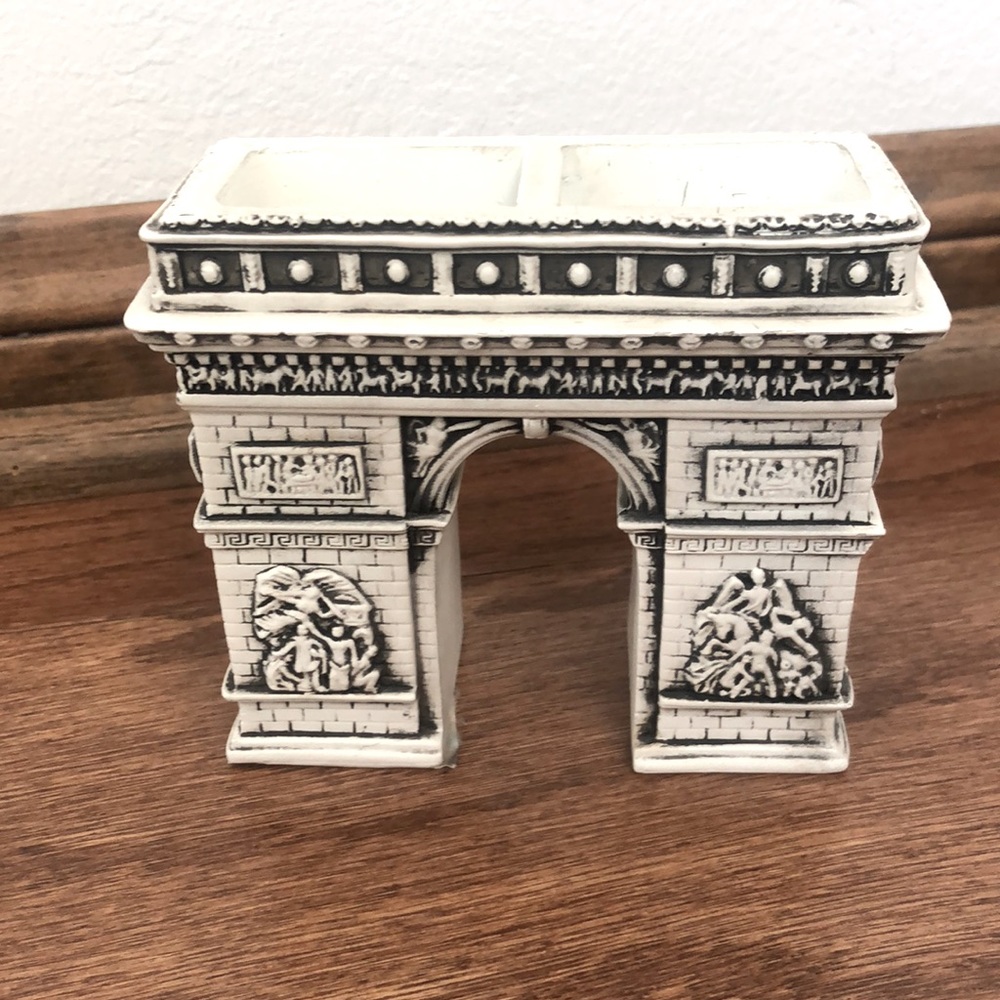 Paris Antique white, arc champs-elyees pencils holder decor